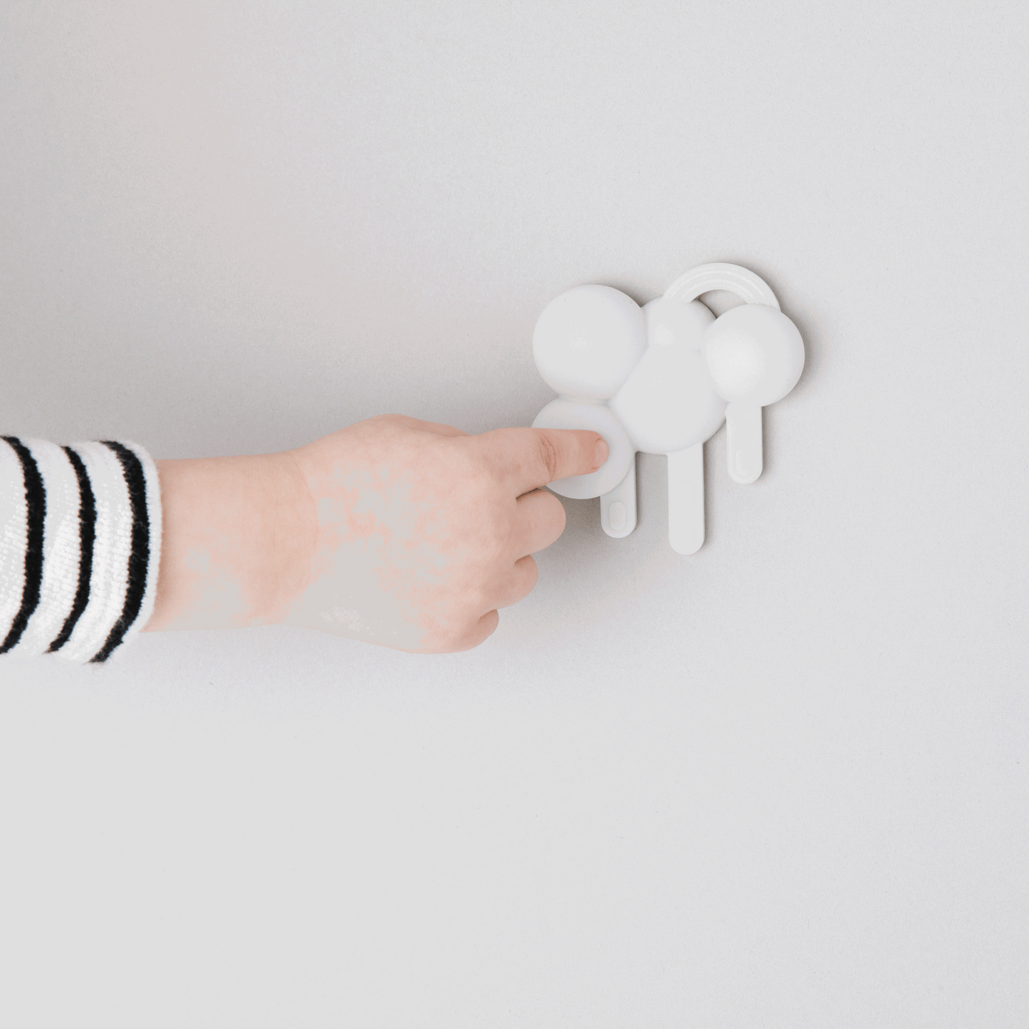 Doddle & Co Rain Clouds Poppable Chew Teether - Little Lug