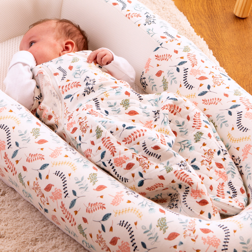 Purflo Swaddle To Sleep 2.5 Tog Sleeping Bag [0-4M] - (Available in Botanical/Grey/Nutmeg Design)