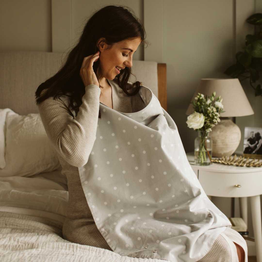 Feeding & Pumping Privacy Cover - Dotted