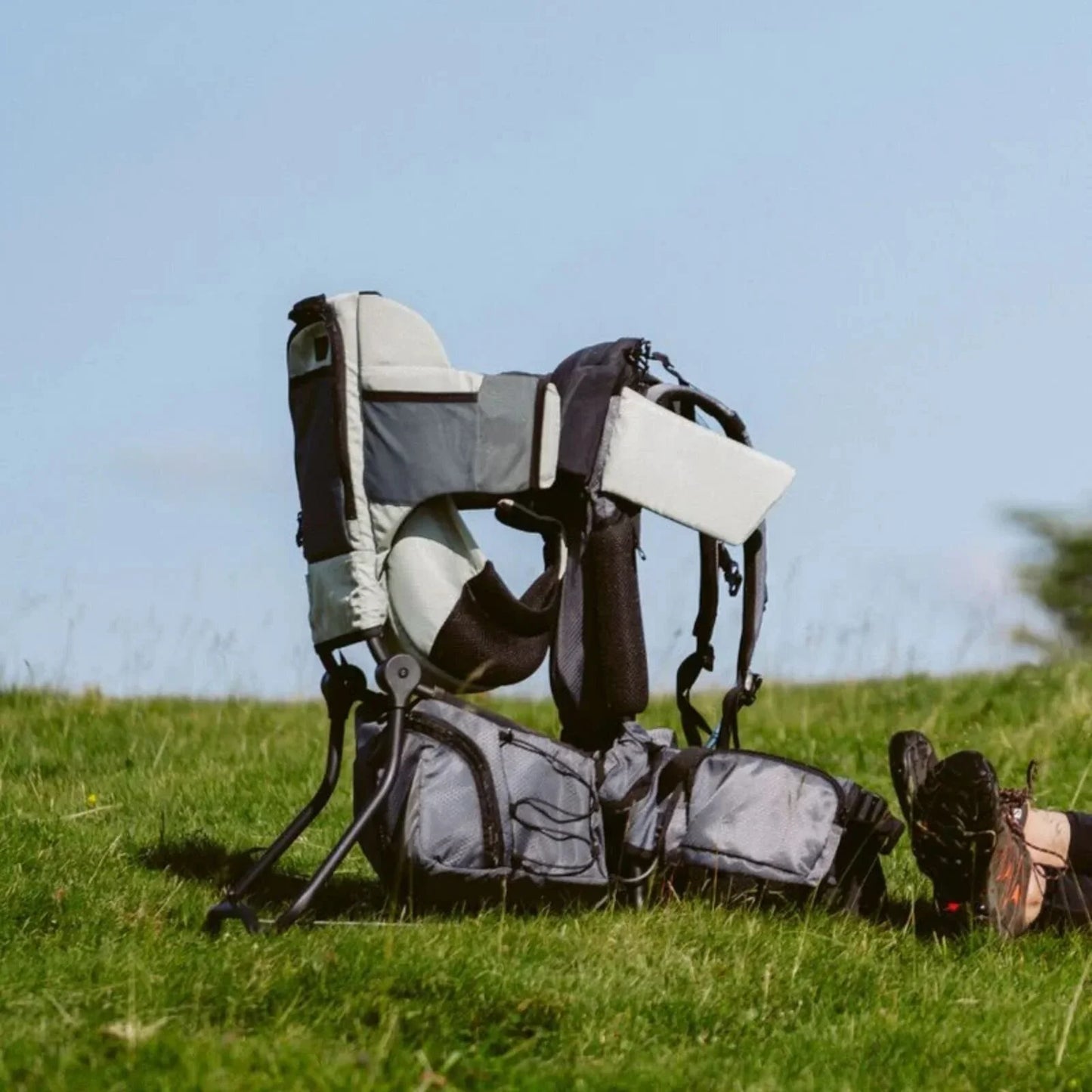 Babymoov Moov & Hike Baby Carrier - Sage Green