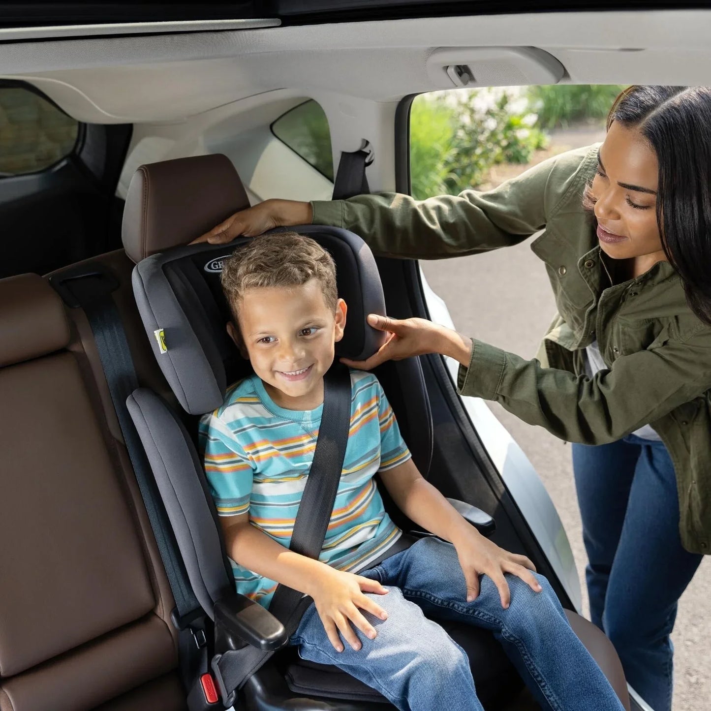 Graco Junior Maxi i-Size Highback Booster - Midnight