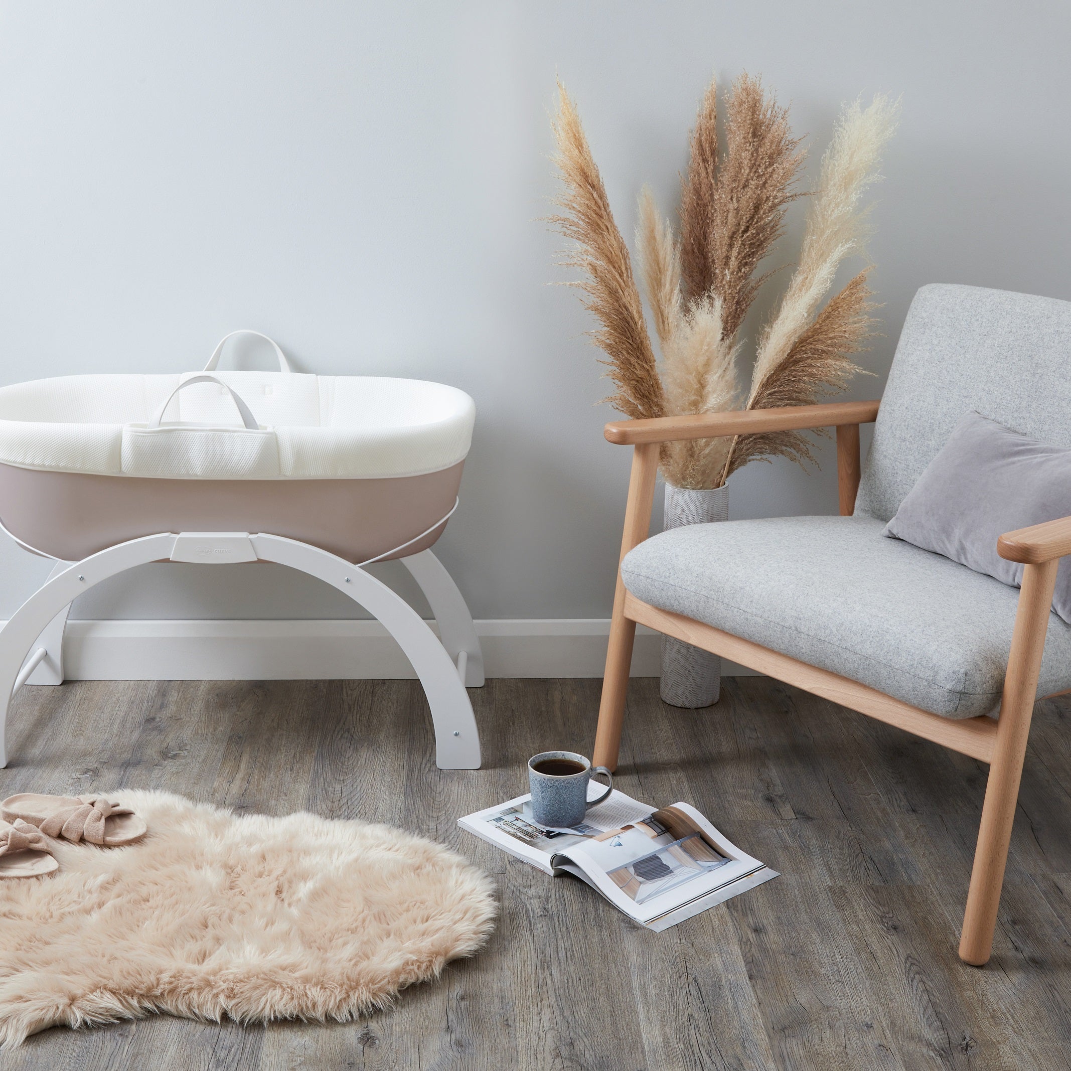 Shnuggle Dreami Baby Sleeper (Taupe Base)
