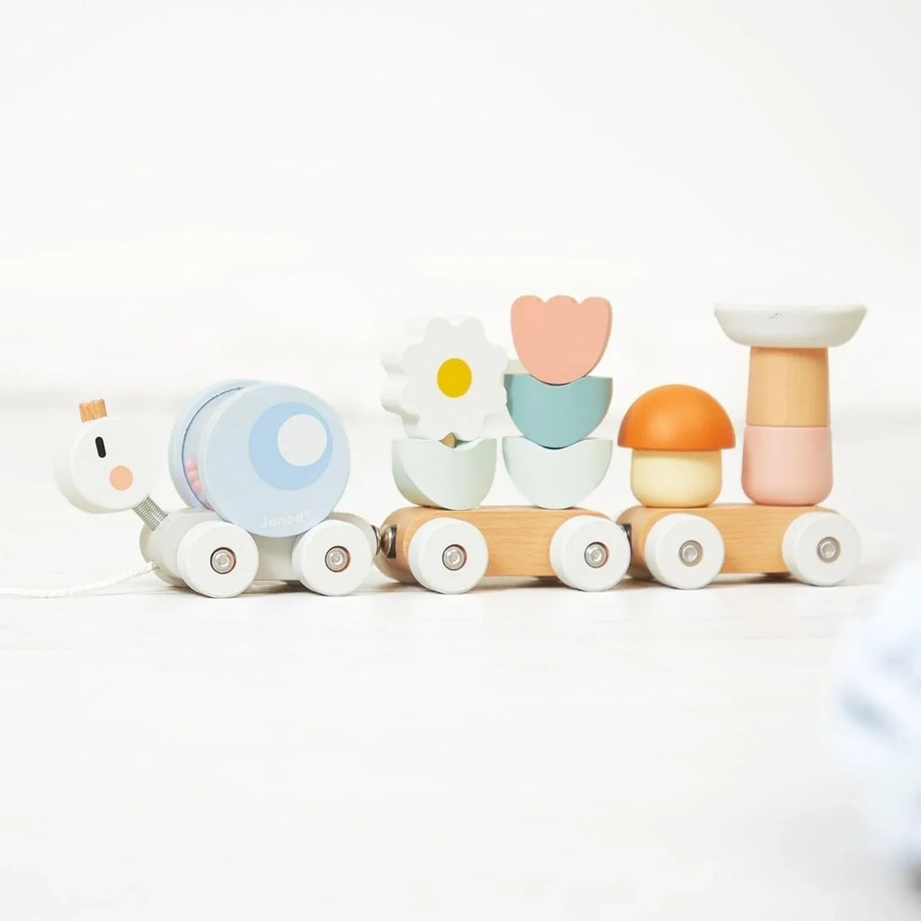 Janod Sweet Cocoon Snail Train