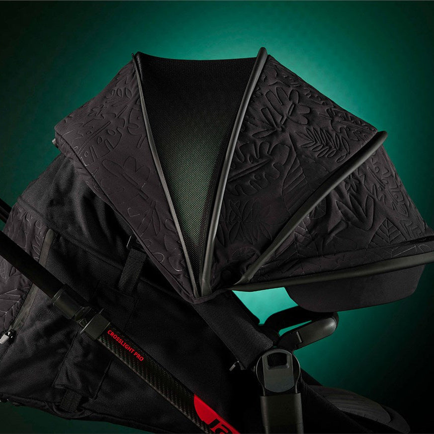 Jané Limited Edition Crosslight Pro Carbon 3in1 Travel System with Lie-Flat Kombibaby Car Seat