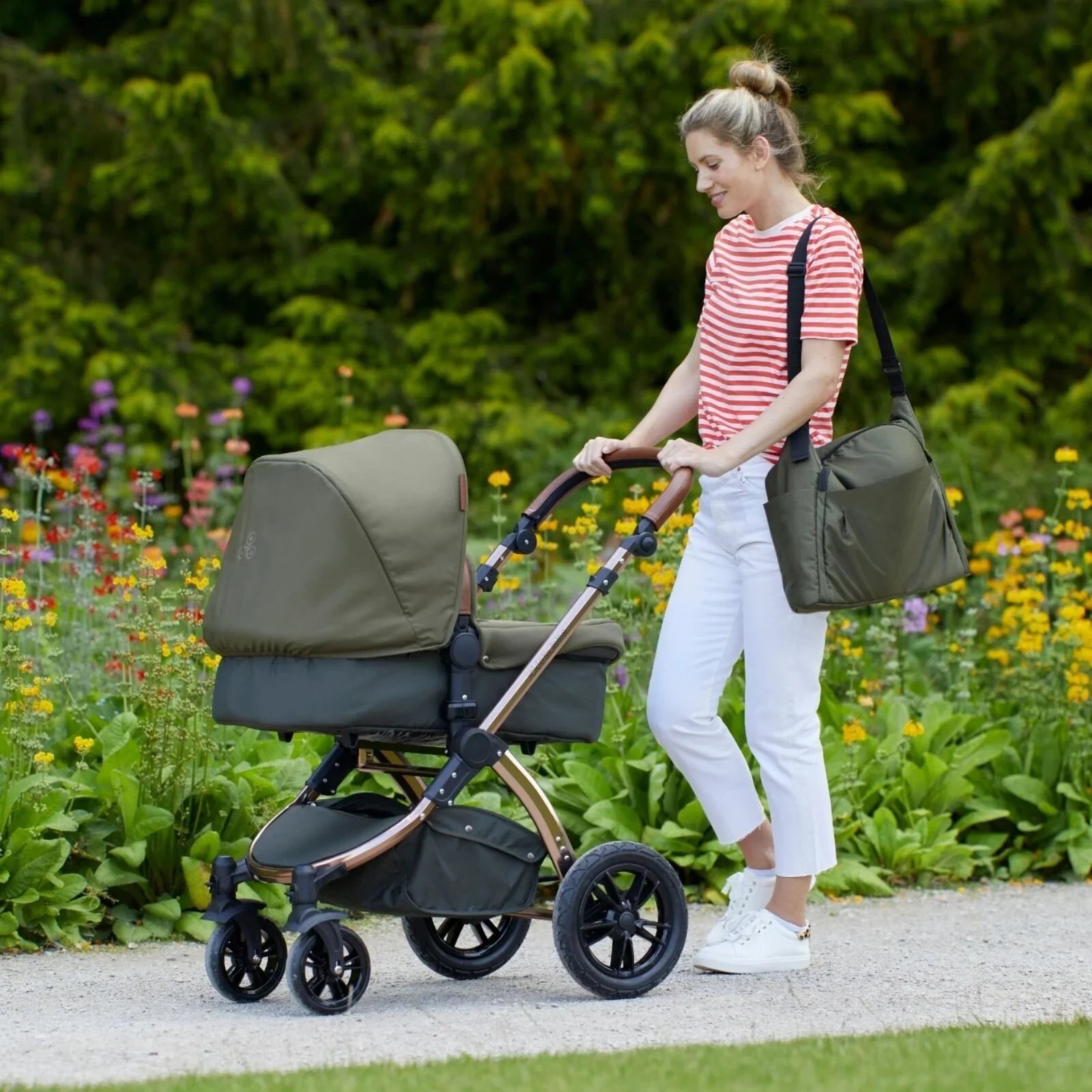 Ickle Bubba Stomp V4 2-in-1 Carrycot & Pushchair - Chrome/Blueberry/Blueberry