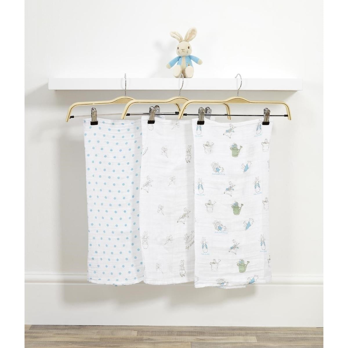 Rainbow Designs Peter Rabbit Soft Toy & Muslin Gift Set