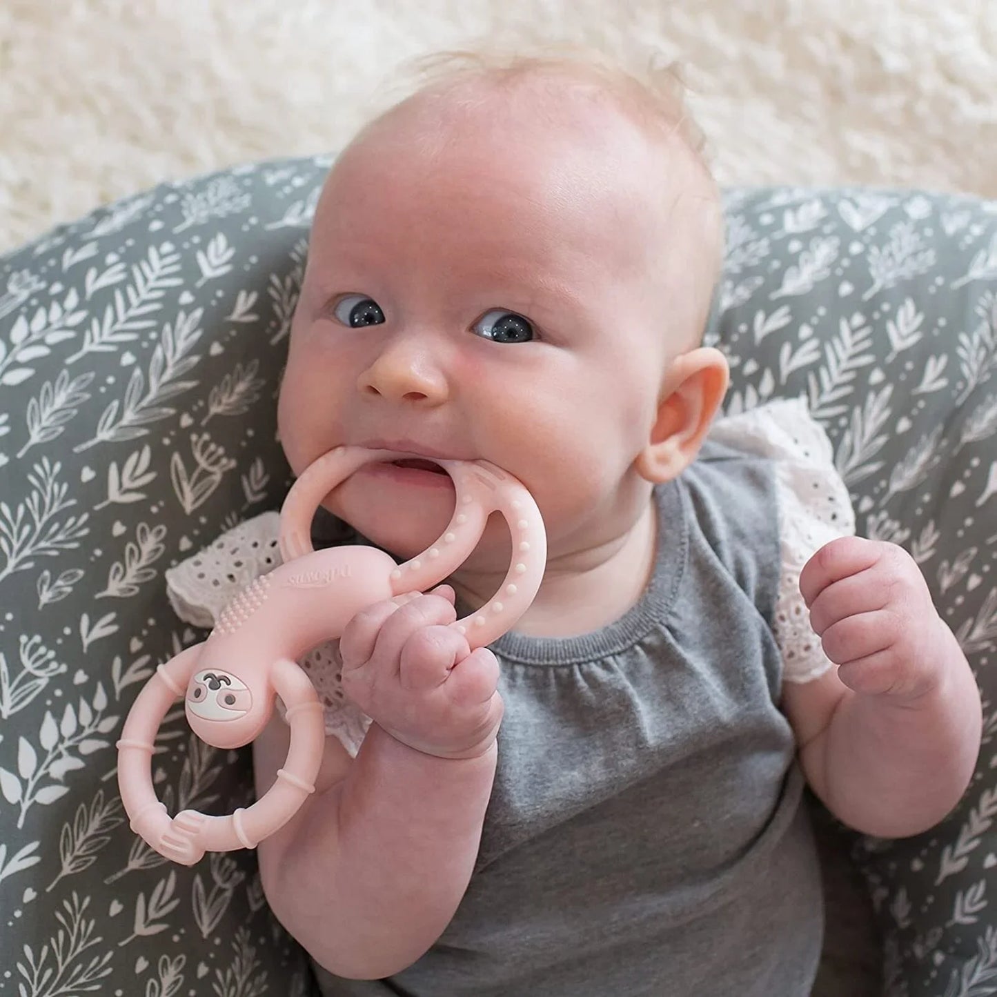 Dr. Brown's Sloth Long Limbed Teether 3+ months - Pink