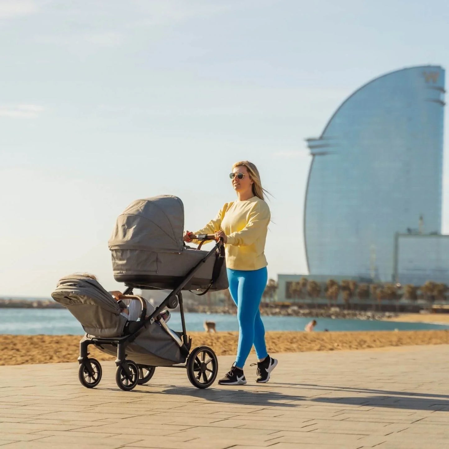 Mee-Go Uno Plus 2-in-1 Pushchair & Pram - Black/Rose