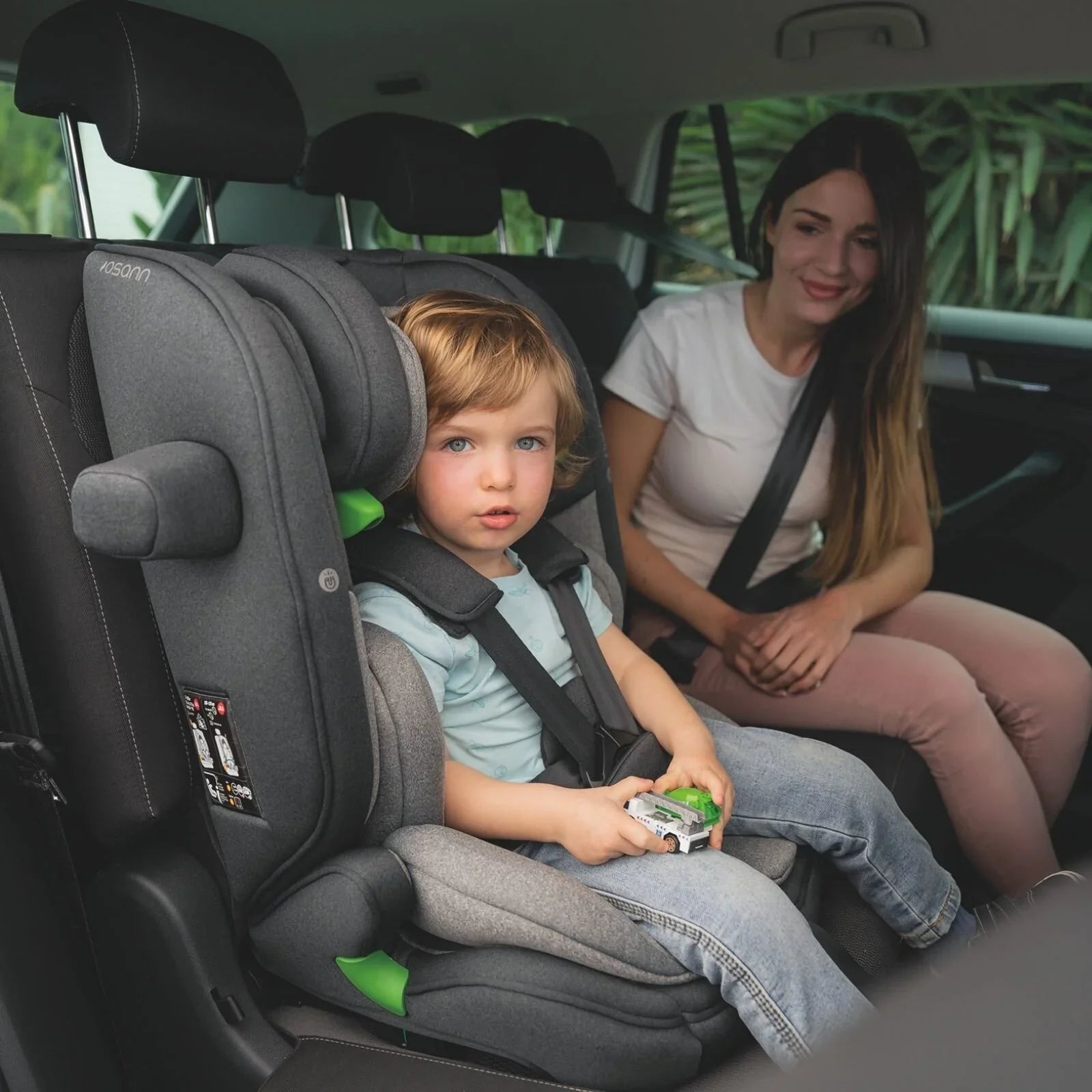 Osann Flux ISOFIX i-Size eXT Car Seat - Black