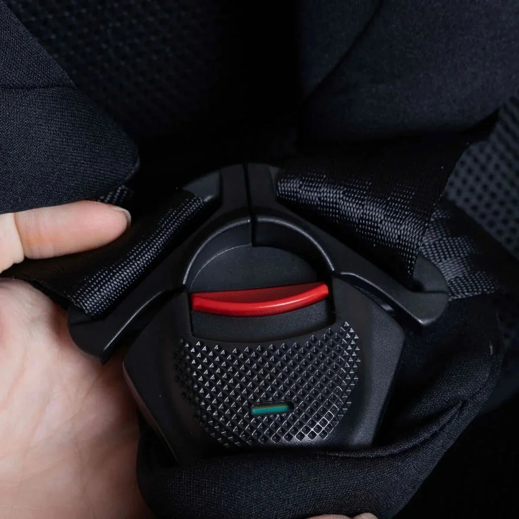 baby plus Vera Spin 360 Car Seat - Black