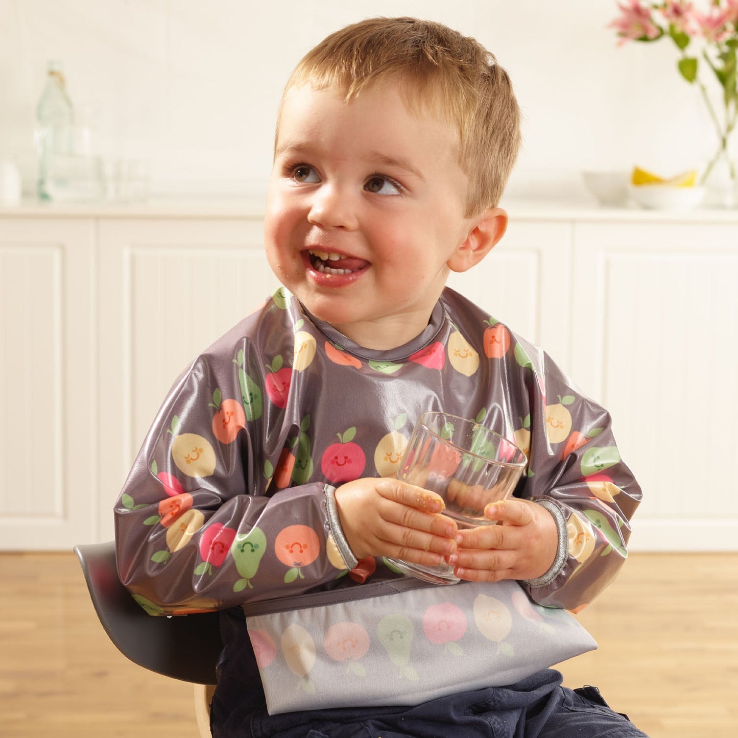 Wipeezee Bib with Sleeves - Grey Happy Fruit
