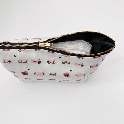Zip-up nappy wallet - Boobies Print