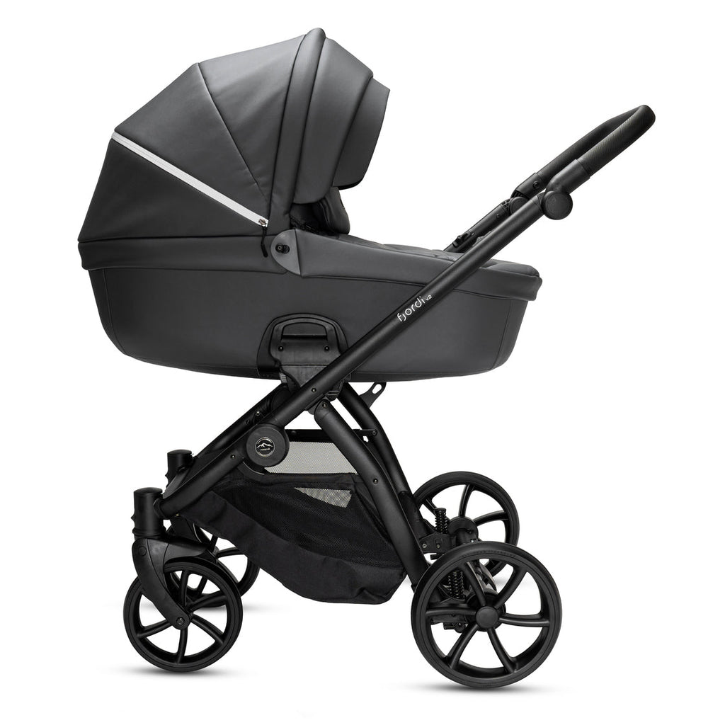Noordi Fjordi V2 Leather 3in1 with Joie i-Snug 2 Car Seat