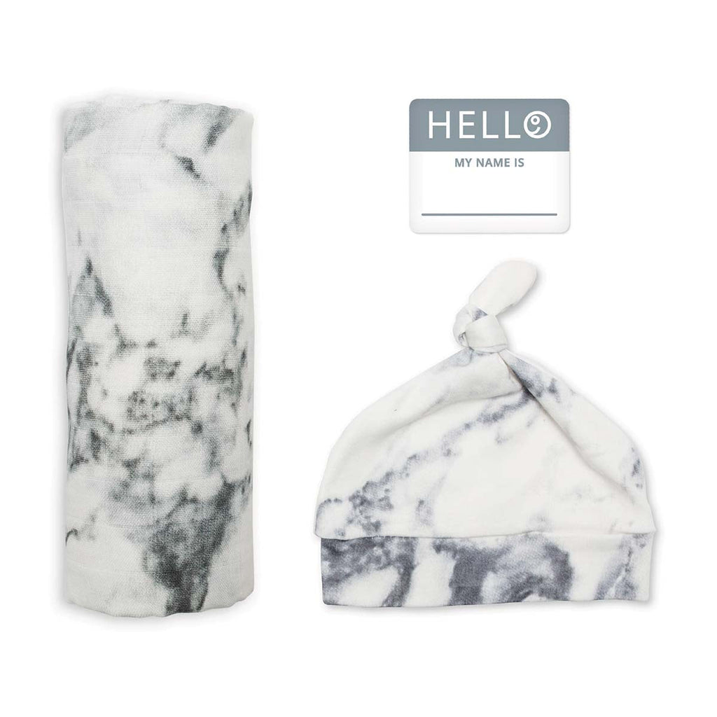 Lulujo Hello World Newborn Hat & Swaddle Set (0-4m)- Available in Marble/Leopard/Hugs&Kisses Design - Little Lug