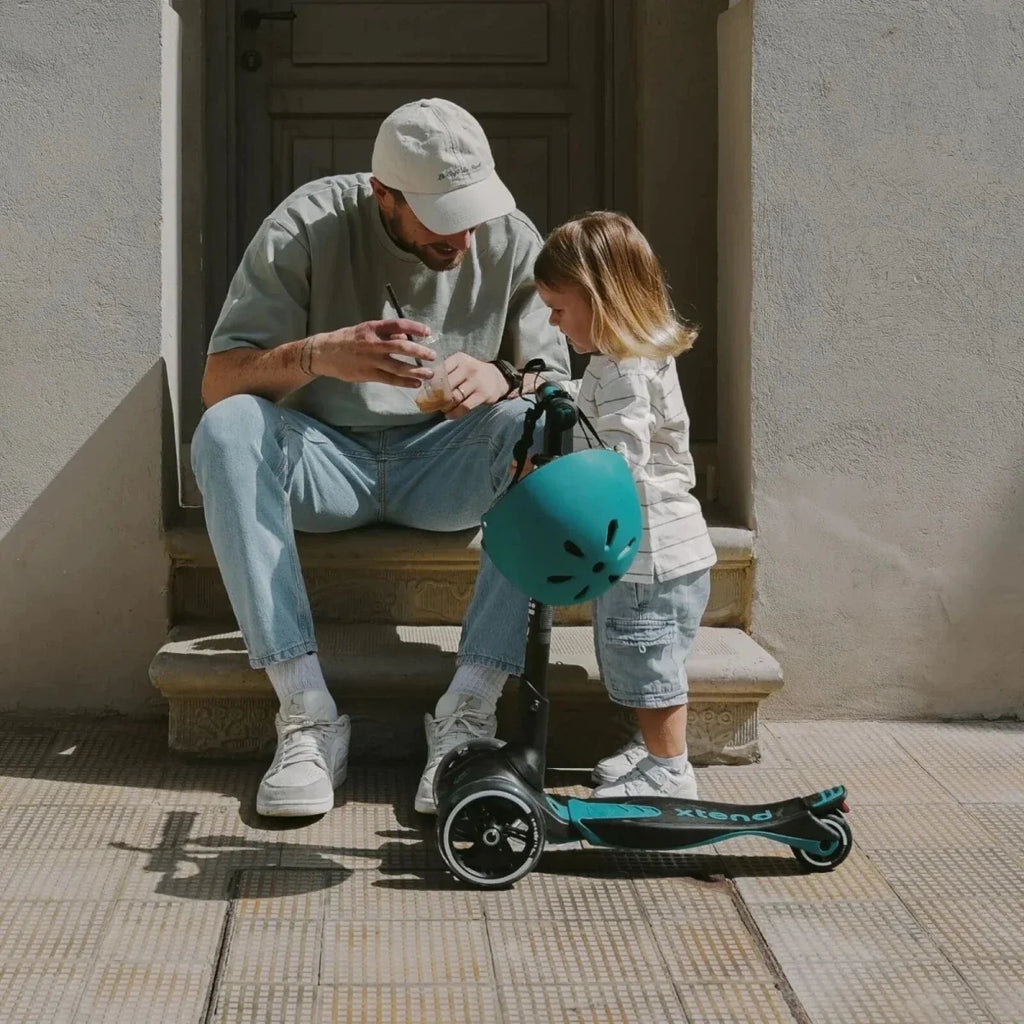 smarTrike Xtend Ride On Scooter Plus - Salmon