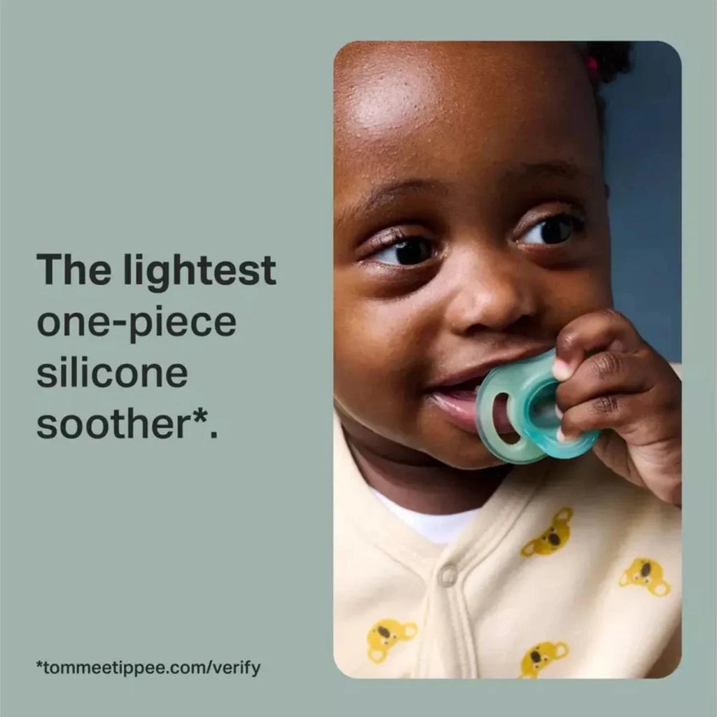 Tommee Tippee Night Glow Ultralight Soothers 6-18 months