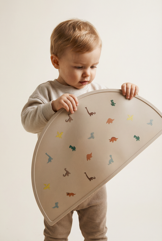 Silicone Placemat (Dinosaur Pattern)