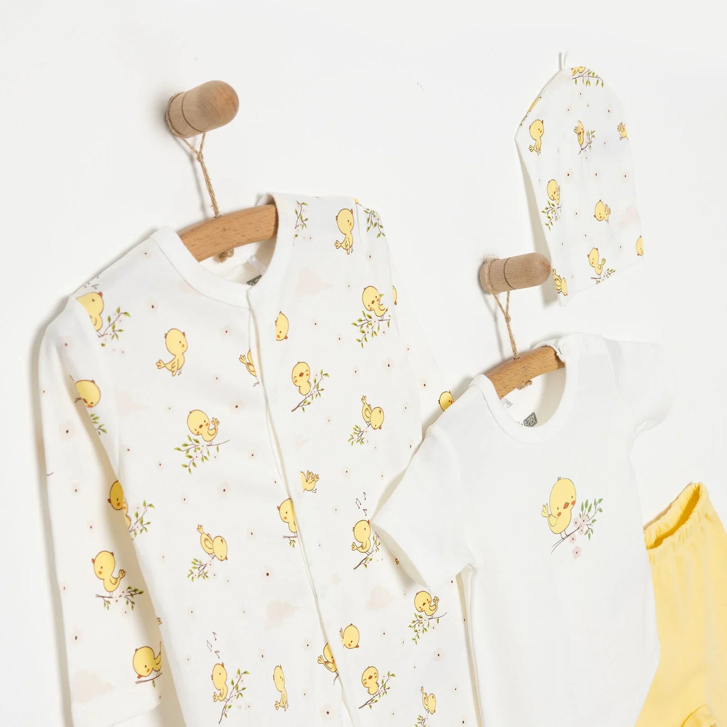 HelloBaby Girl Newborn Set 4 pcs - Ecru