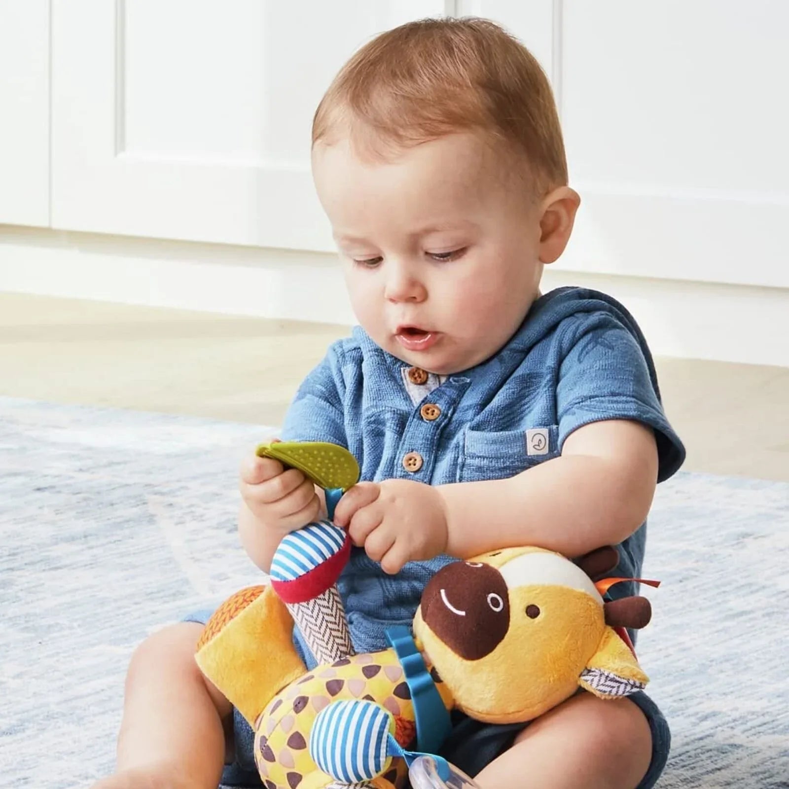 Skip Hop Bandana Buddies Activity Toy - Giraffe