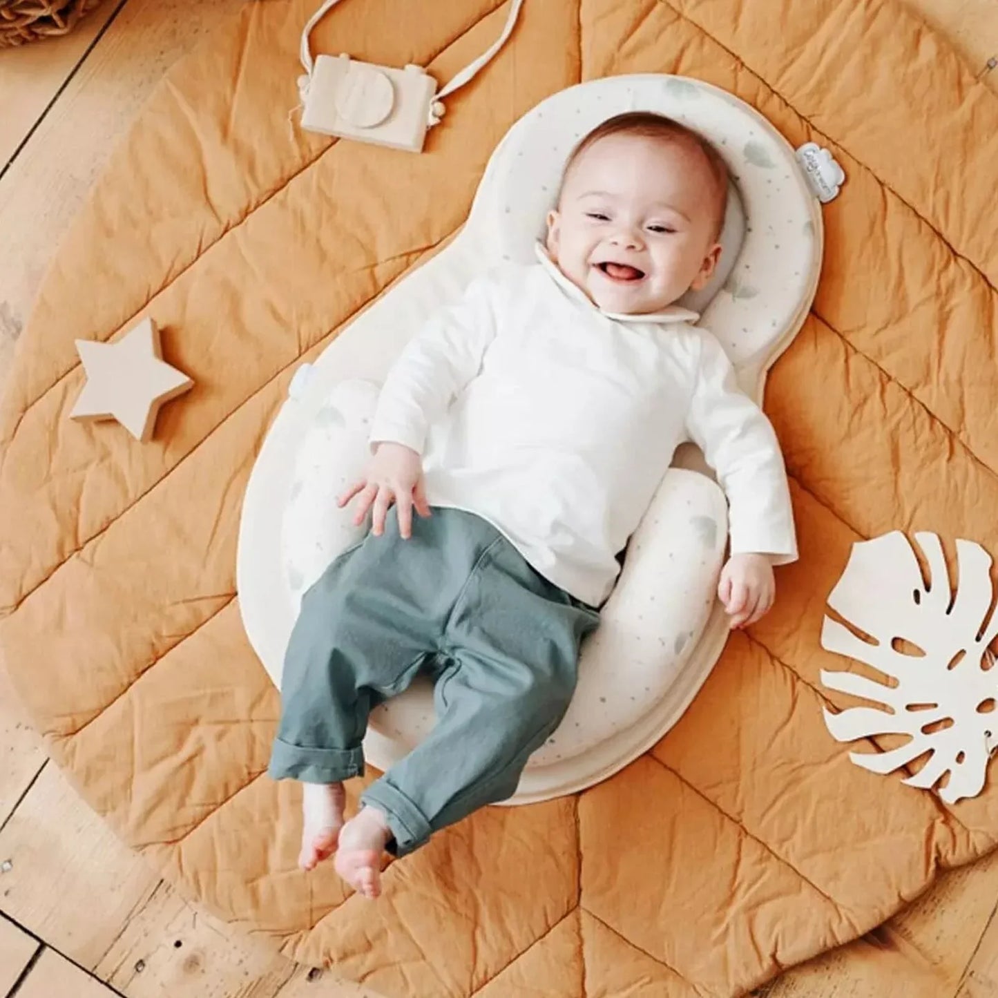 Babymoov Cosydream Fresh Newborn Lounger - White