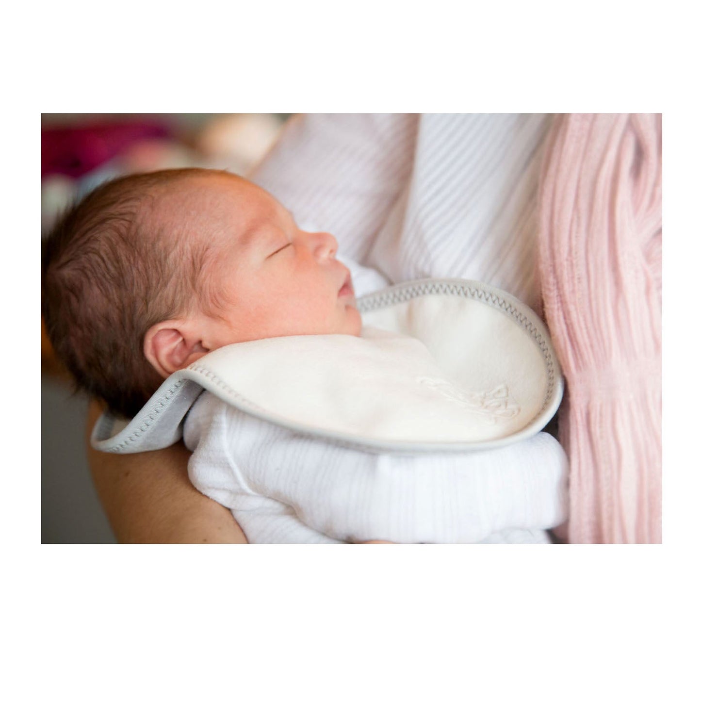 Newborn Plush Baby Bib in White & Grey
