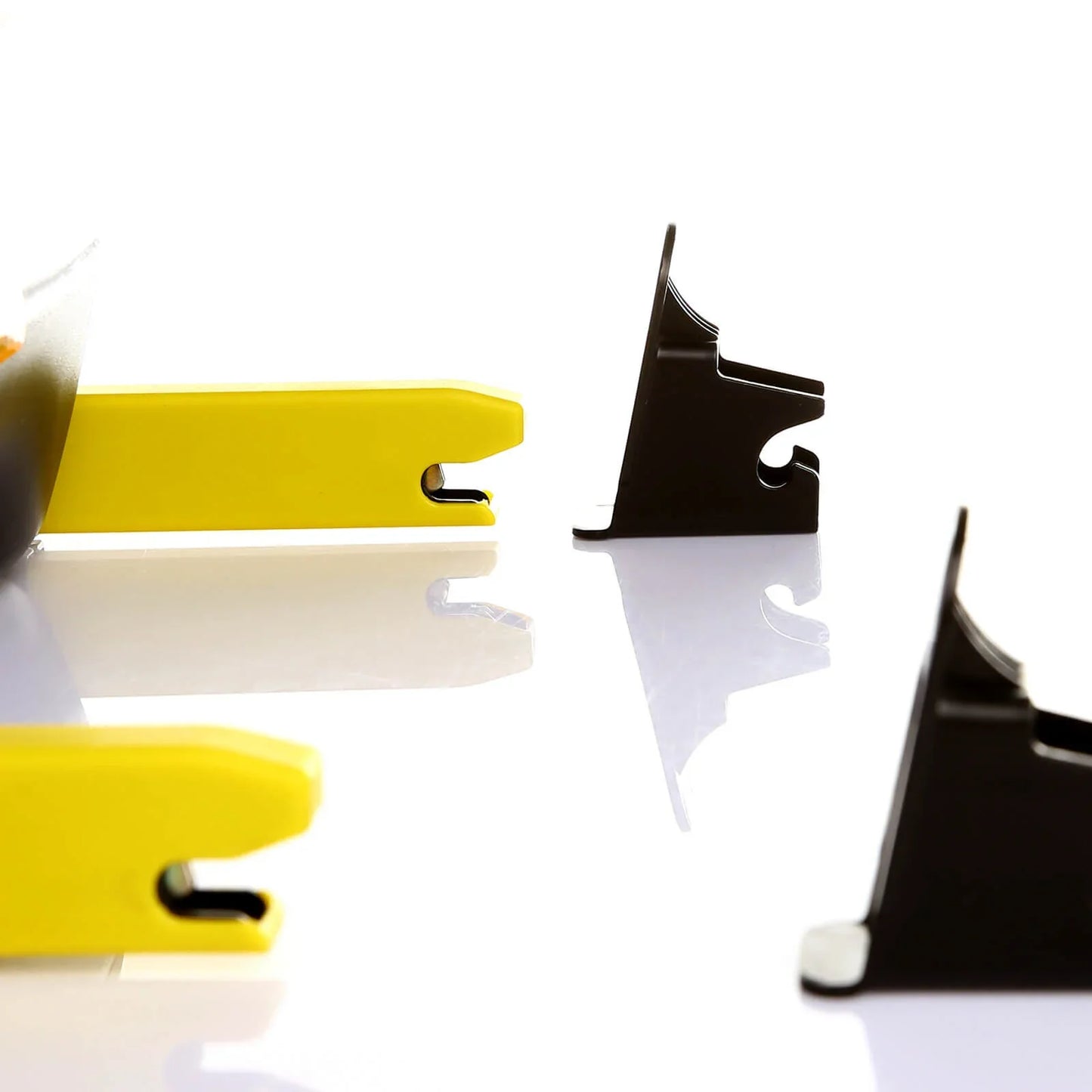 baby plus Orbitfix Group 0+/1/2/3 (Birt to 12 Years) Car Seat - Black Red